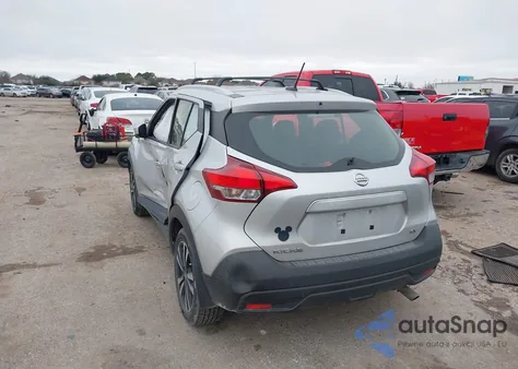 2019 Nissan Kicks Sv из США, поврежденный, VIN 3N1CP5CU7KL550535